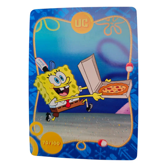 Tarjeta ultra coleccionable de Bob Esponja repartiendo pizza con fondo azul
