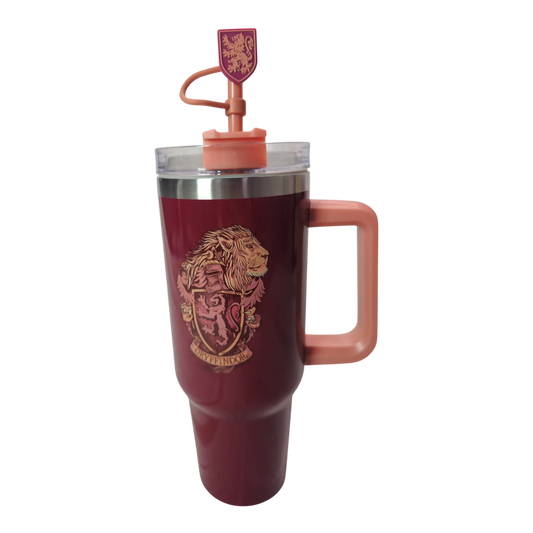 Vista frontal del termo metálico Gryffindor con tapa y popote decorado