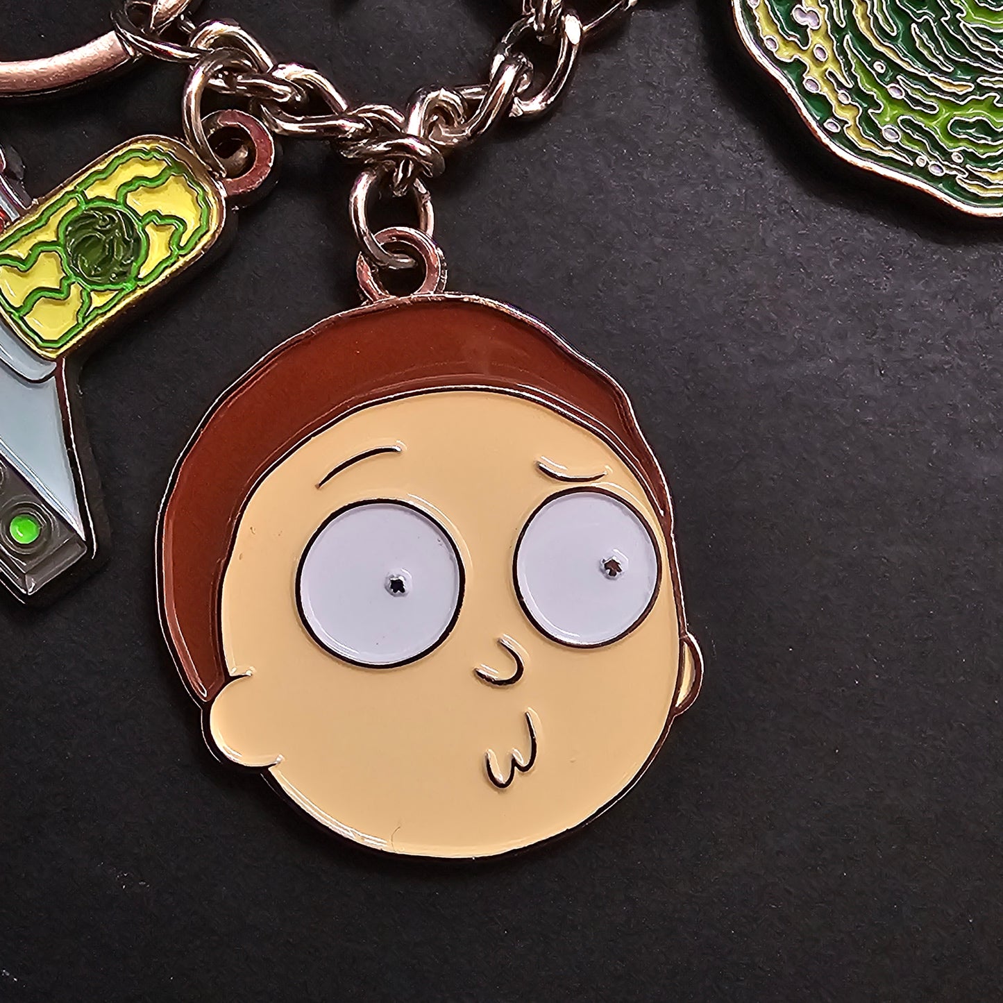 Llavero Rick And Morty 4 Dijes Metalico