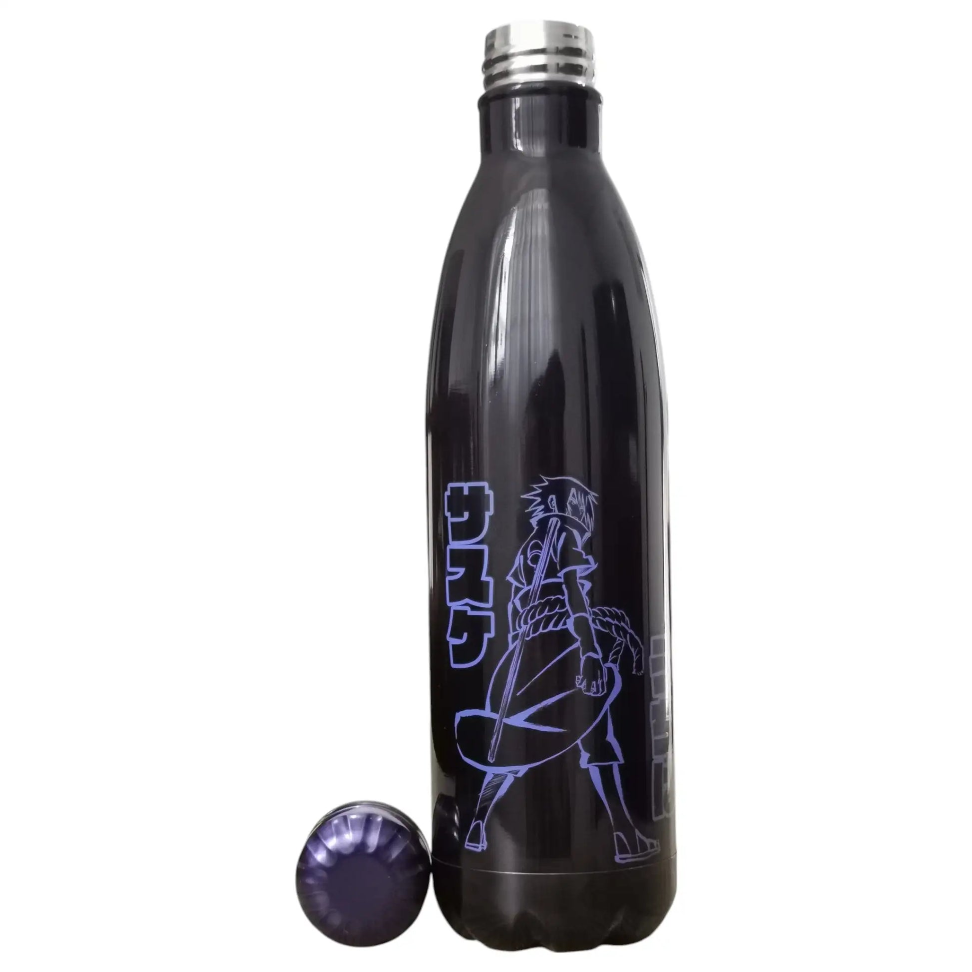 Botella metálica de Sasuke Uchiha de Naruto Shippuden con tapa removida