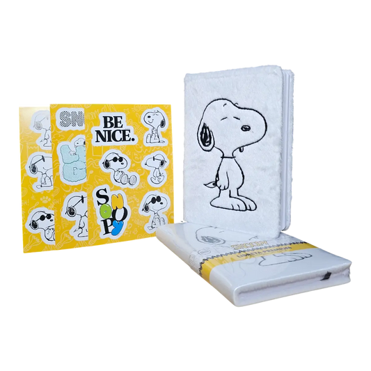 Libreta Snoopy Peluche Blanco Bordada + Calcomanías oficial