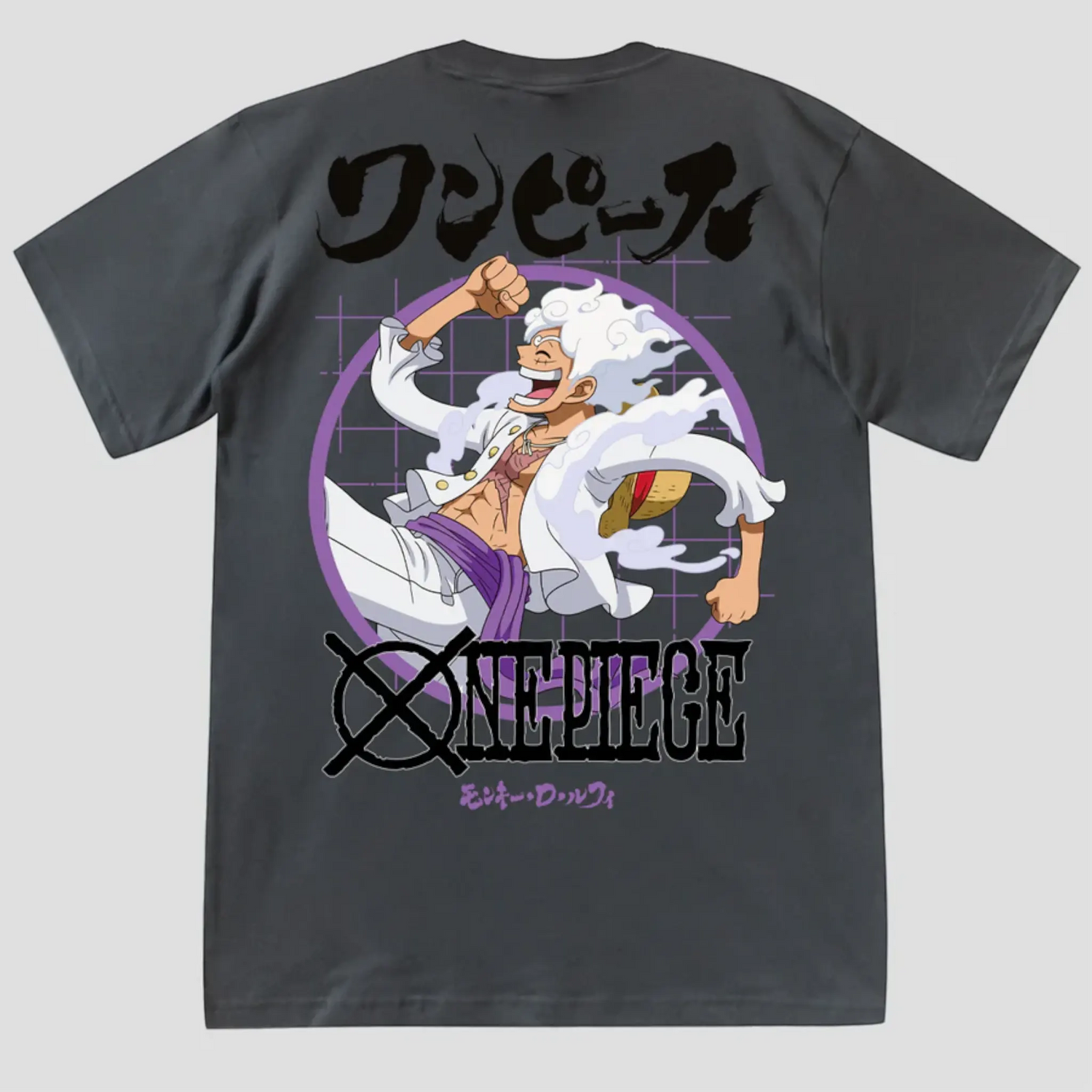 Vista trasera de la playera oversize de Luffy en modo Gear 5 de One Piece, con diseño japonés y logo clásico