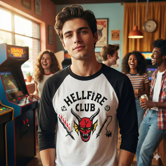 Playera Stranger Things Hellfire club Estilo Raglan hombre